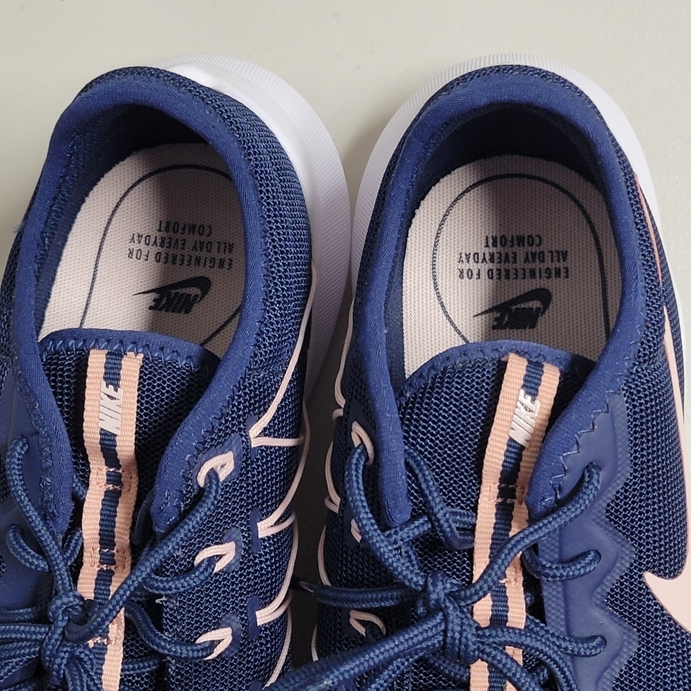 Nike Viale Tech Racer Lace Up Low Top Sneakers Women's Size 8. - Picture 10 of 11